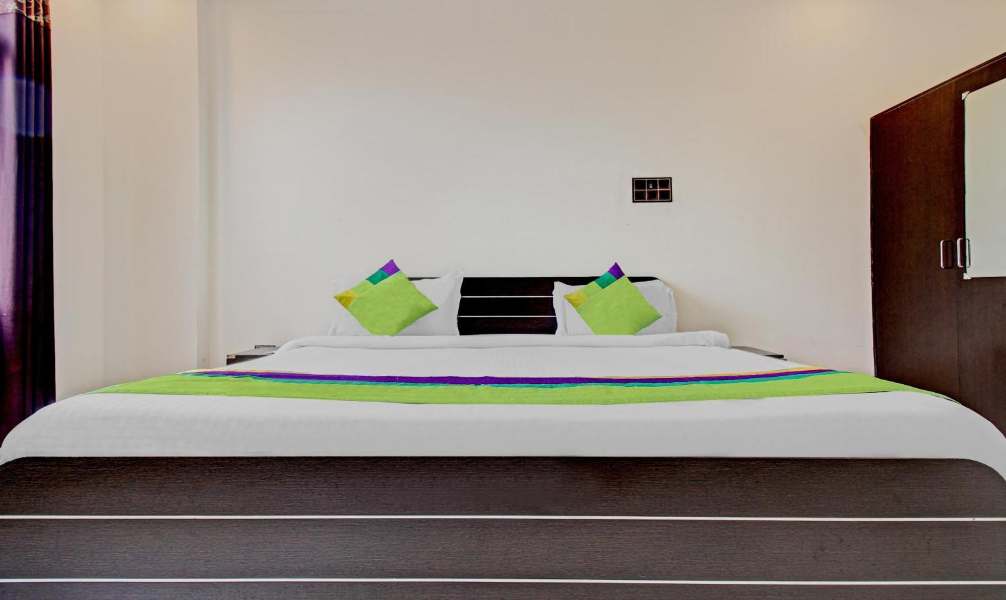 Treebo Silver Grand New Agreement Lucknow Extérieur photo