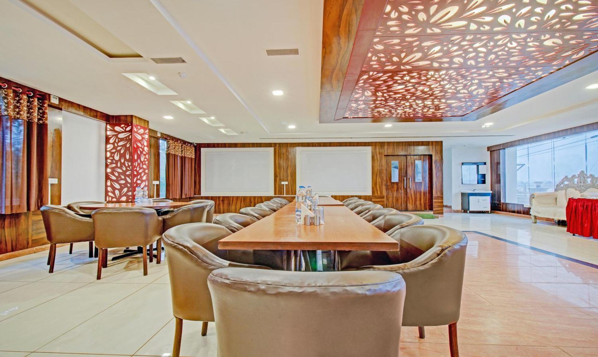 Treebo Silver Grand New Agreement Lucknow Extérieur photo