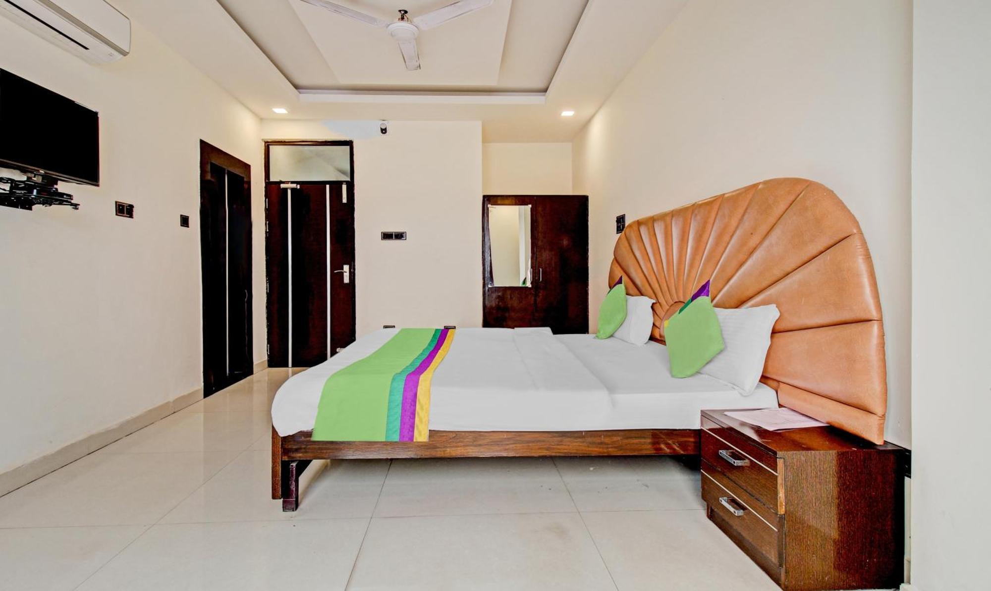 Treebo Silver Grand New Agreement Lucknow Extérieur photo