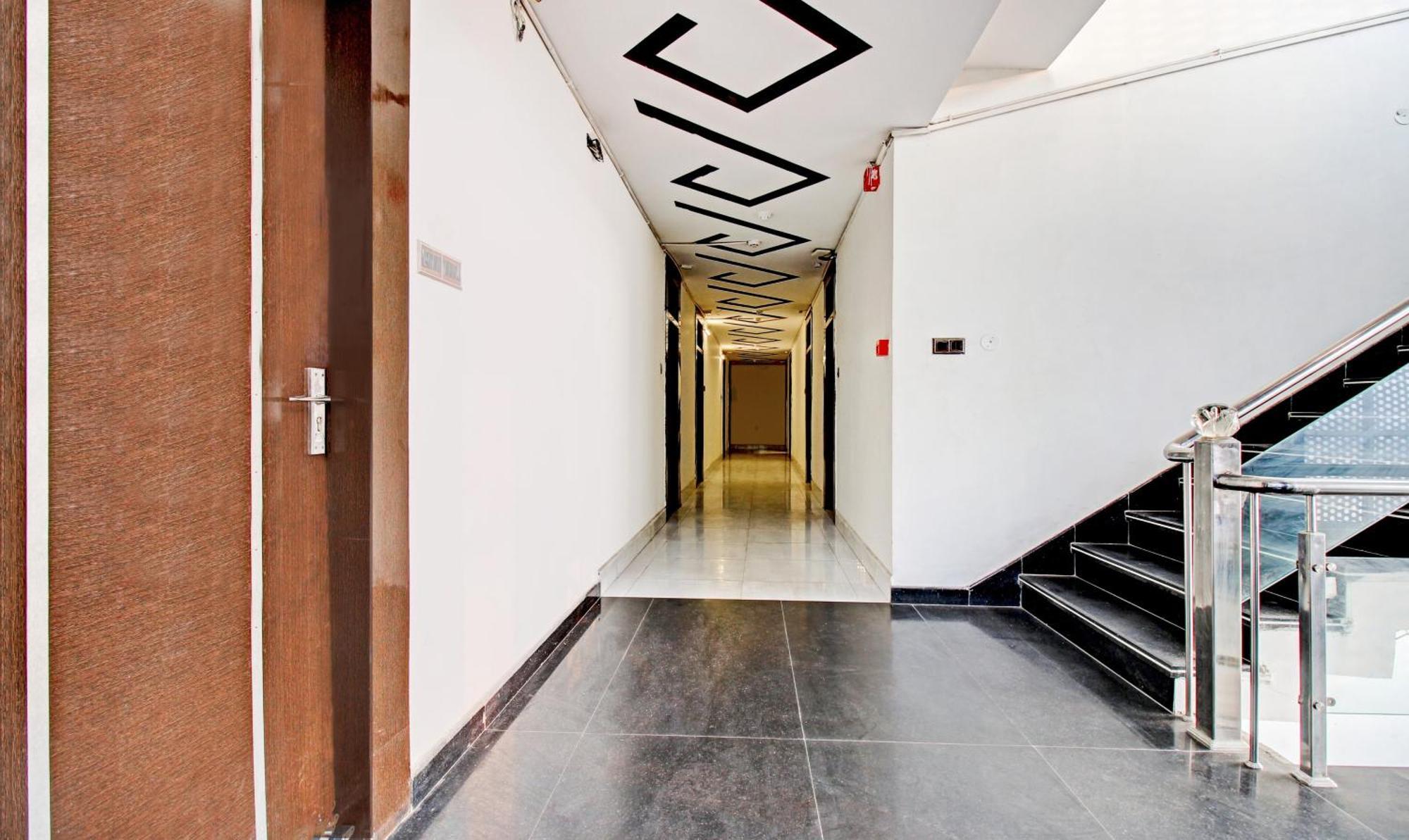 Treebo Silver Grand New Agreement Lucknow Extérieur photo